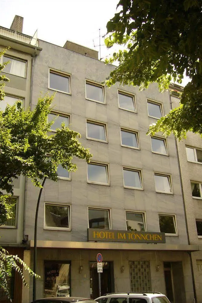 Eu Centralhotel Im Toennchen Dusseldorf Guest house